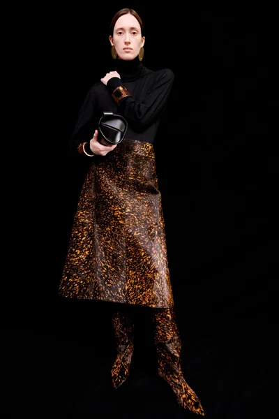 Look 13